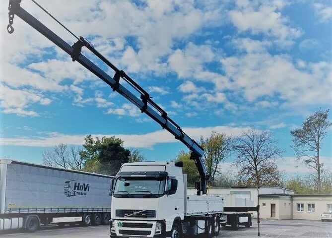 autodoprava s hydraulickou rukou